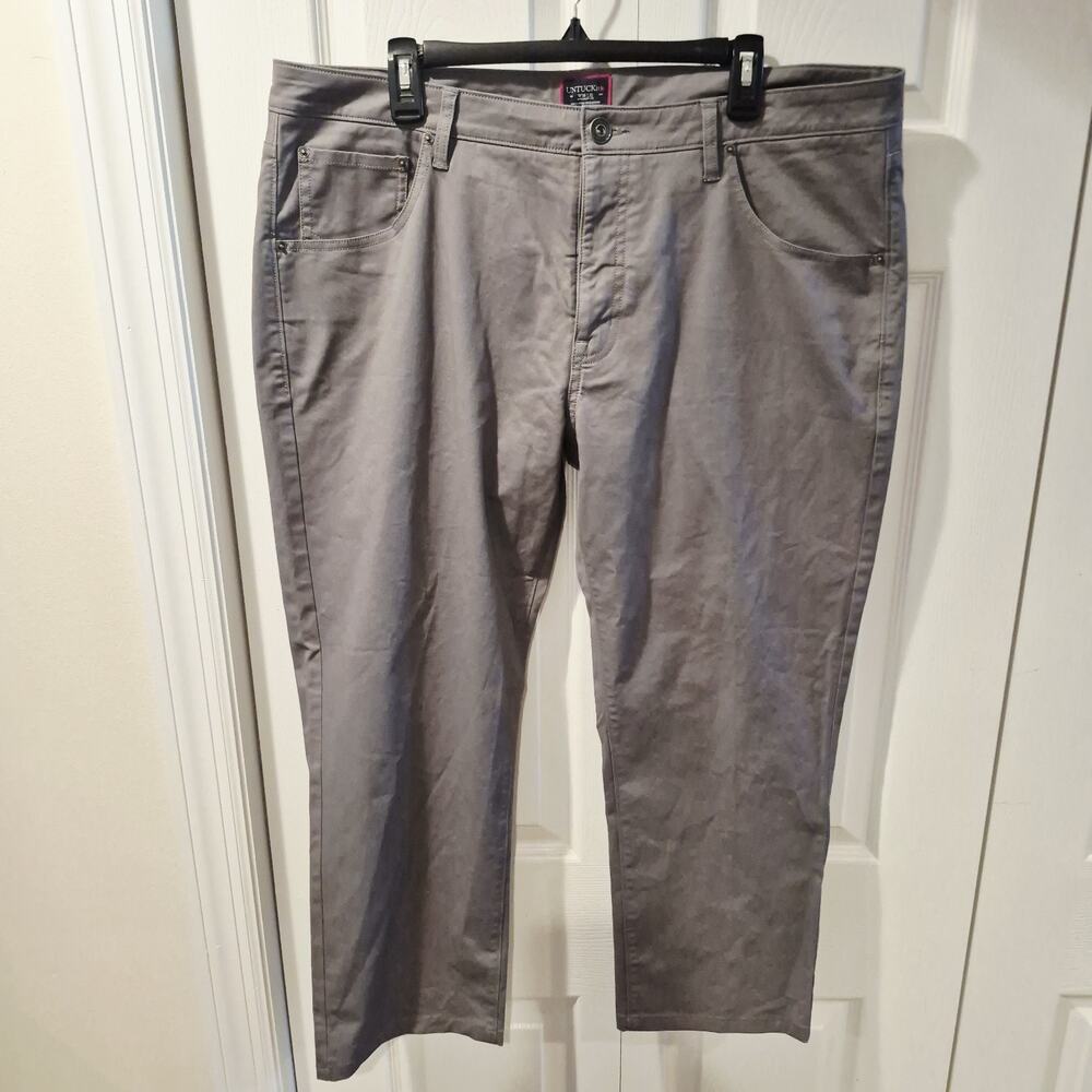 UNTUCKit Chino Pants Don Santiago Mens Gray 38x32 Straight Fit Stretch Preppy